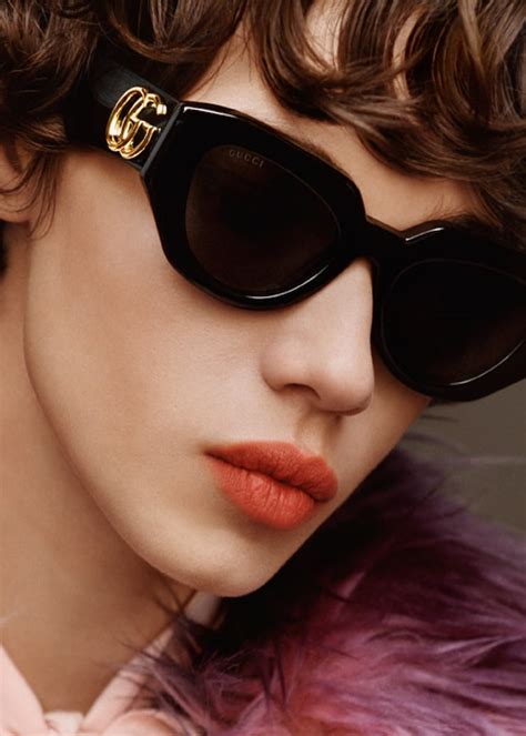 The House presents the Fall Winter 2023 Gucci Eyewear 